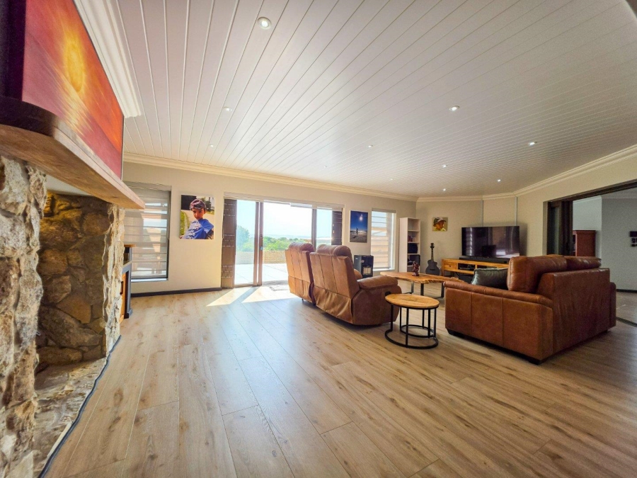 3 Bedroom Property for Sale in Stilbaai Wes Western Cape